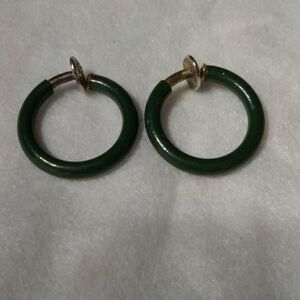 Vintage spring loaded clip on earrings green (sku 250)